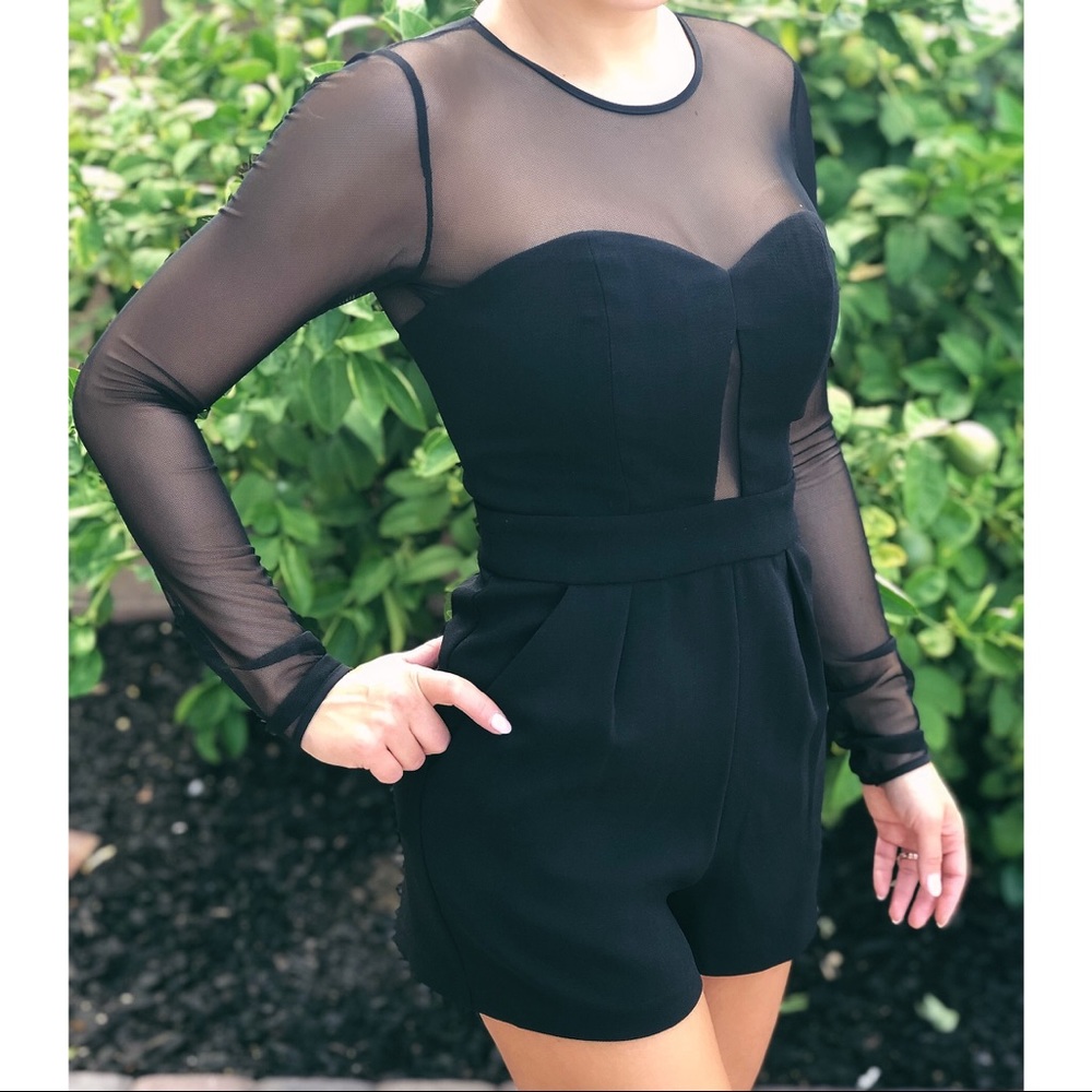 BCBG Generation Black Sheer Mesh Short Romper sz 0